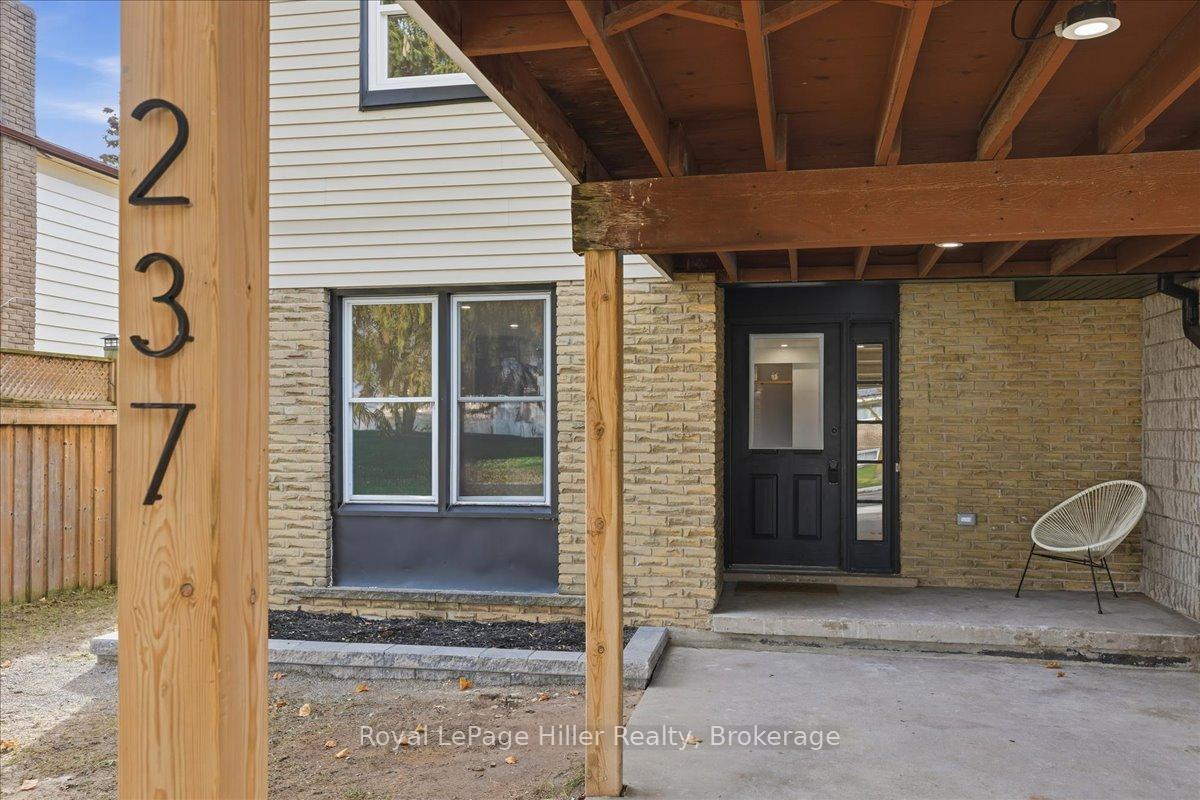Photo 6 of 237 Willow Street, Stratford — HOMEH
