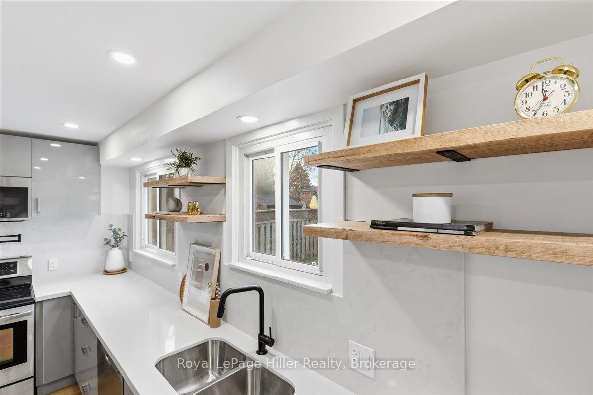 Photo 15 of 237 Willow Street, Stratford — HOMEH