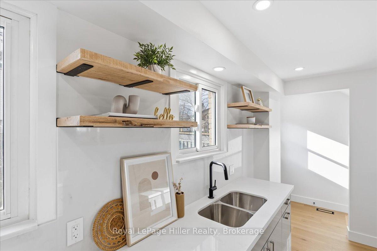 Photo 16 of 237 Willow Street, Stratford — HOMEH