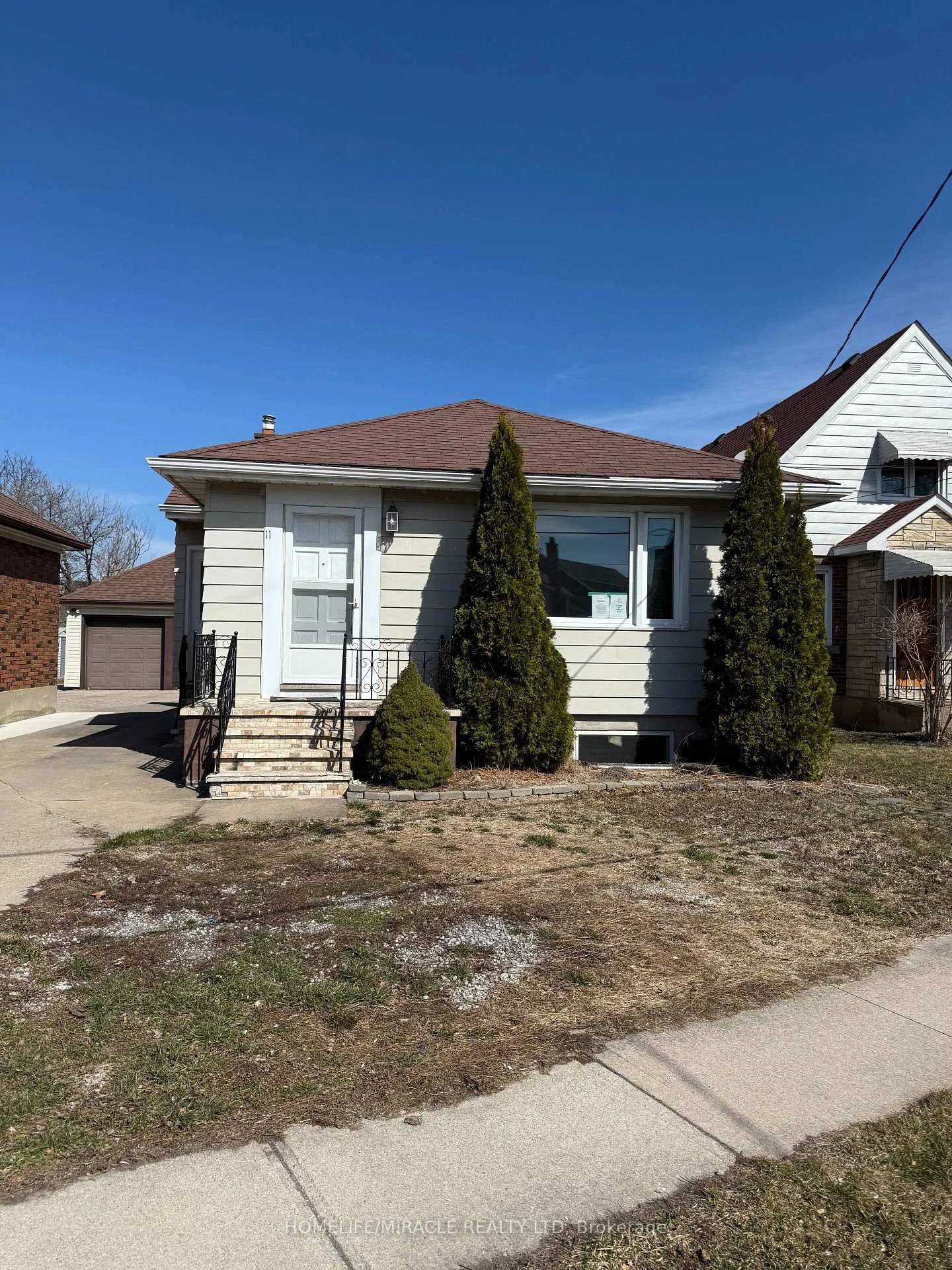 Photo 1 of 11 Garnet Street, St. Catharines, Facer — HOMEH