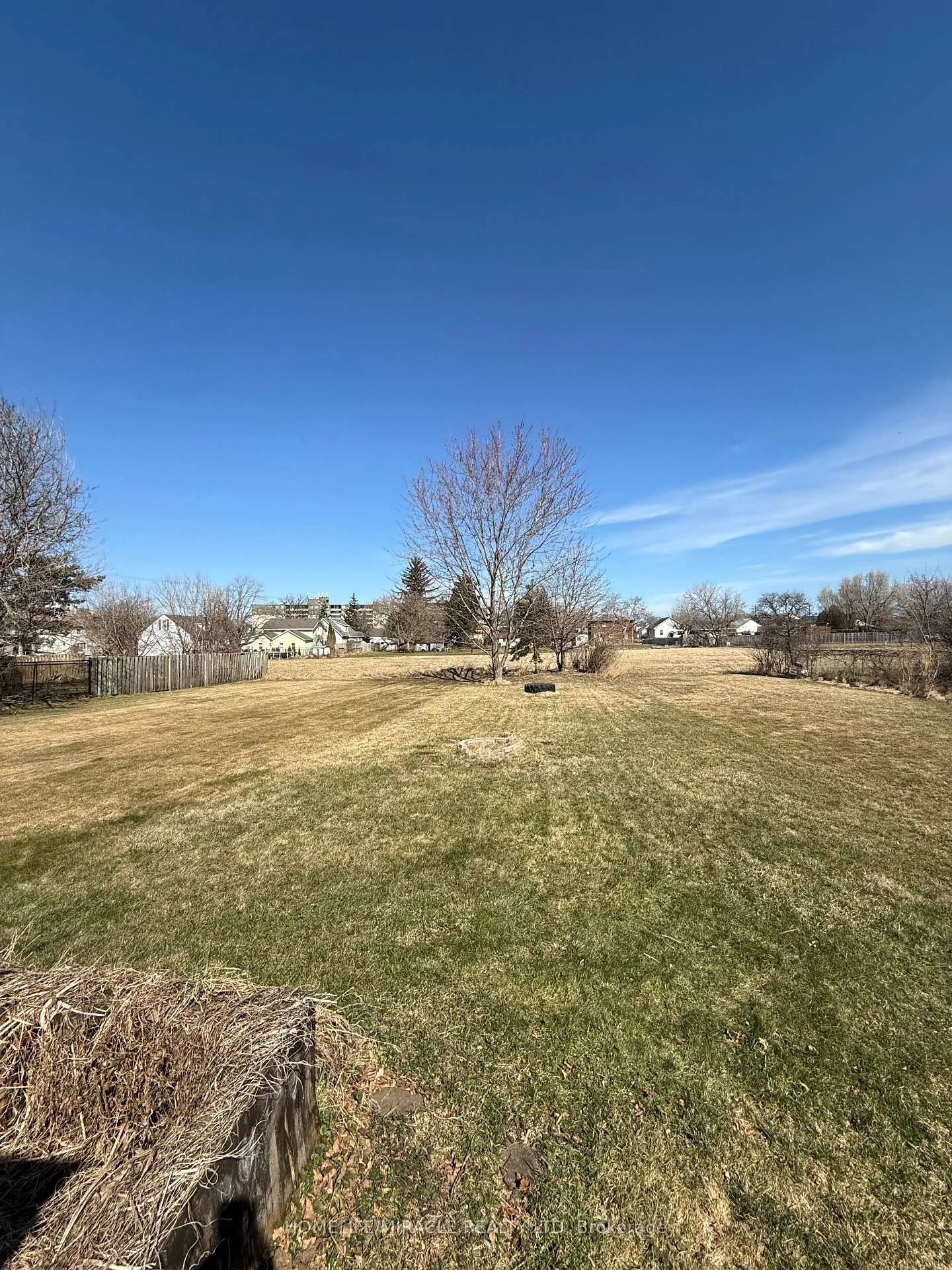 Photo 7 of 11 Garnet Street, St. Catharines, Facer — HOMEH
