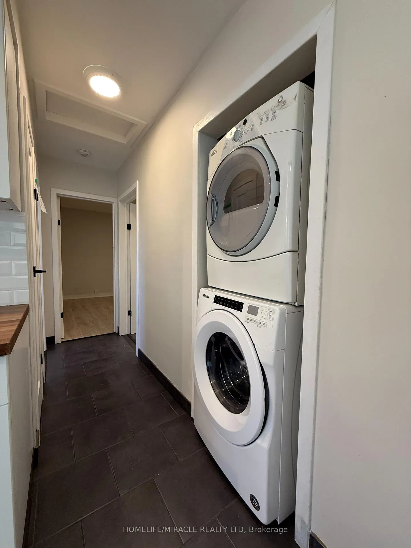 Photo 16 of 11 Garnet Street, St. Catharines, Facer — HOMEH