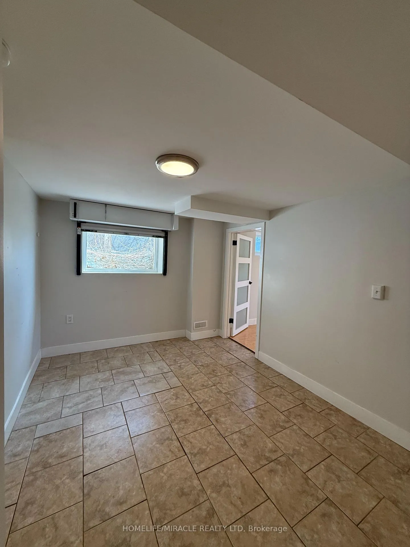 Photo 30 of 11 Garnet Street, St. Catharines, Facer — HOMEH