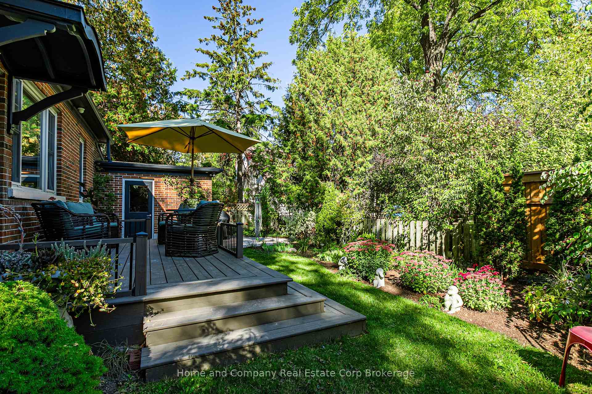 Photo 31 of 111 Queen Street, Stratford — HOMEH