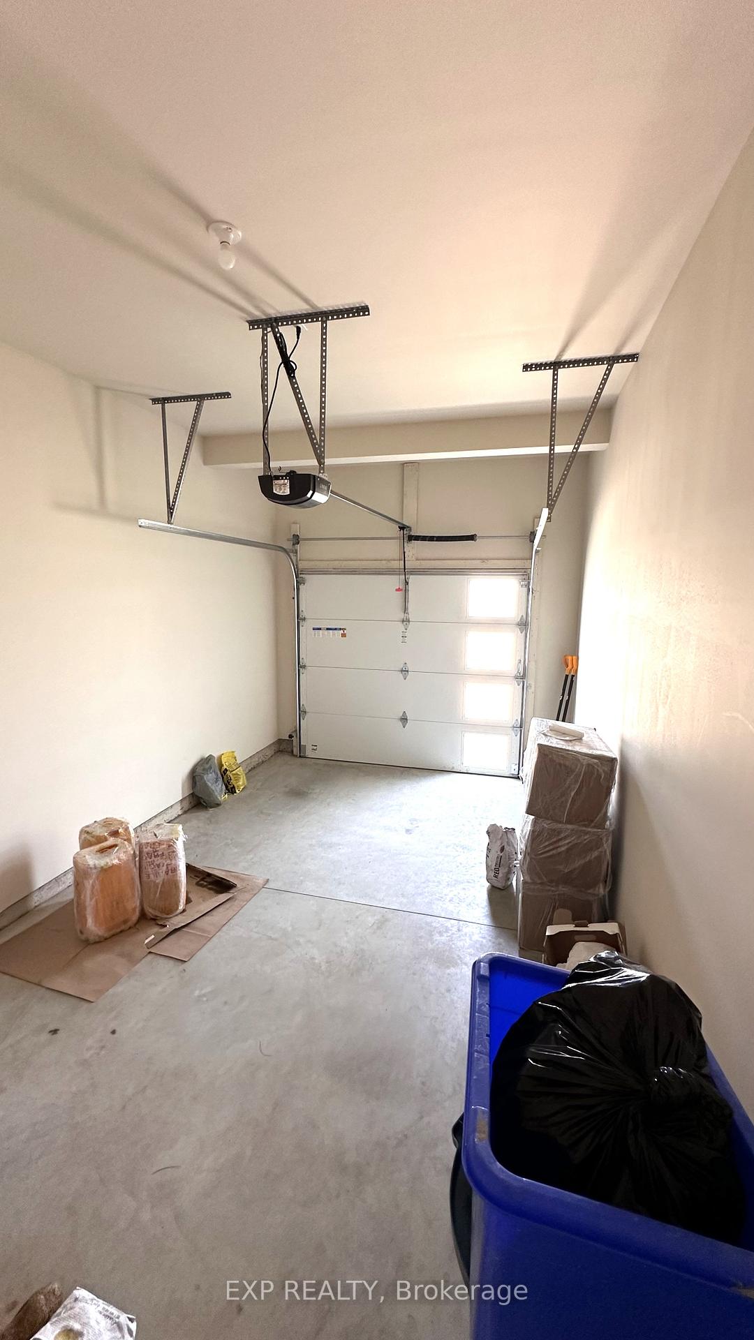 Photo 5 of 271 Renaissance Drive, St. Thomas — HOMEH