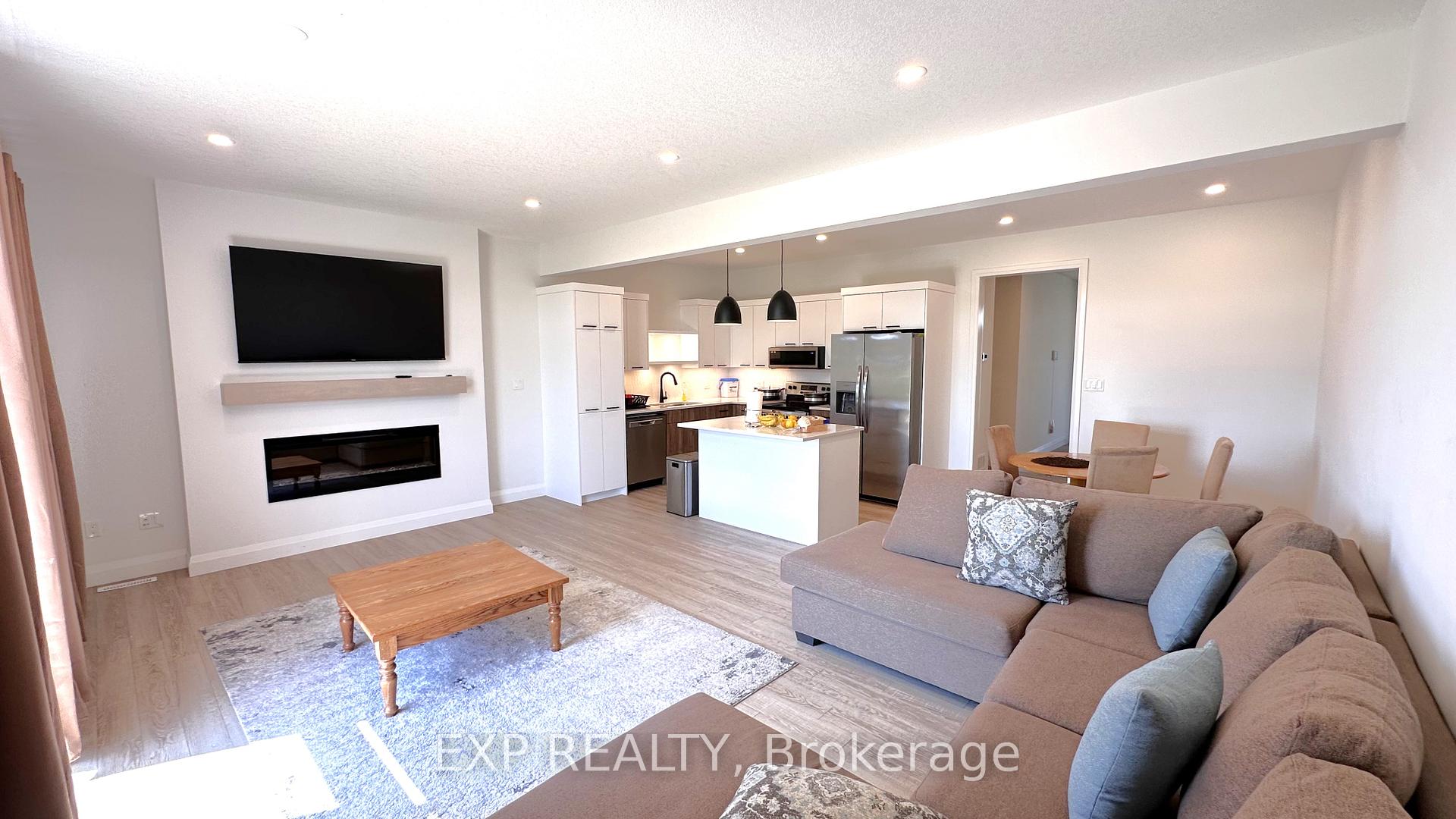 Photo 8 of 271 Renaissance Drive, St. Thomas — HOMEH
