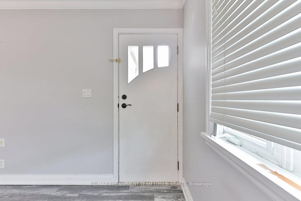 Photo 6 of Unit Main Level, 1 Carina Street, St. Catharines, Facer — HOMEH