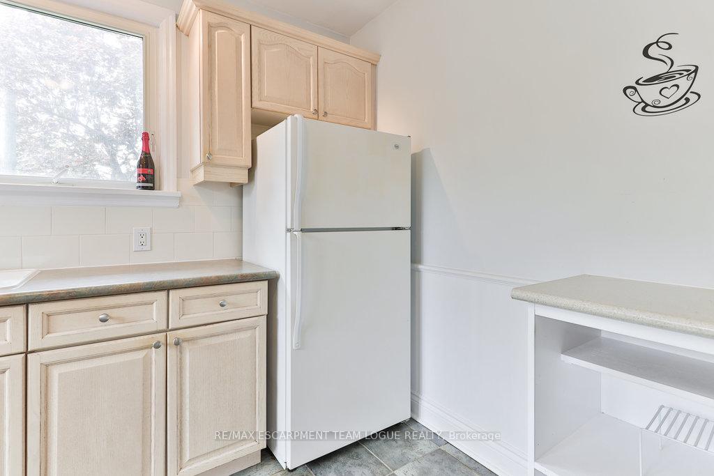 Photo 12 of Unit Main Level, 1 Carina Street, St. Catharines, Facer — HOMEH