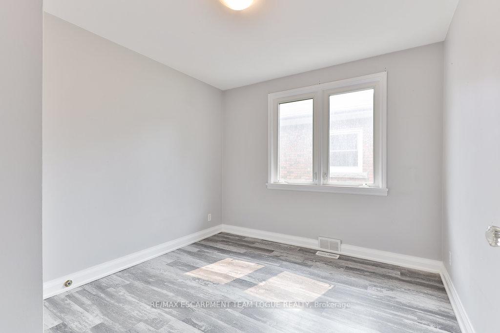 Photo 15 of Unit Main Level, 1 Carina Street, St. Catharines, Facer — HOMEH