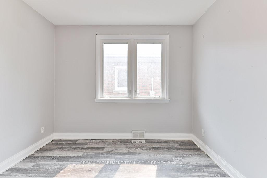 Photo 16 of Unit Main Level, 1 Carina Street, St. Catharines, Facer — HOMEH