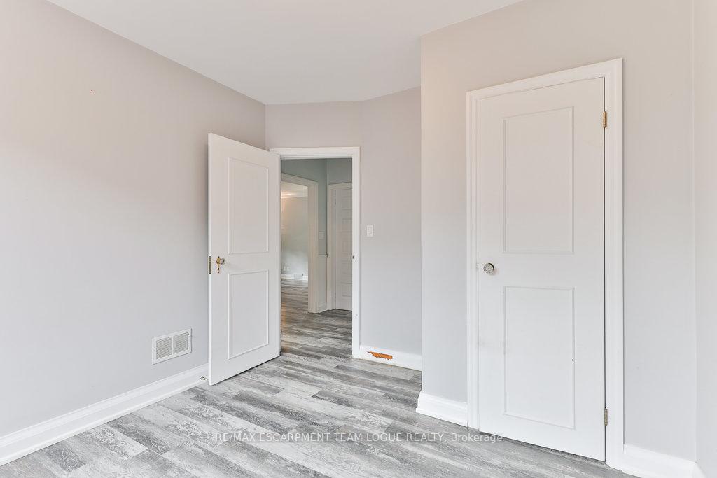 Photo 17 of Unit Main Level, 1 Carina Street, St. Catharines, Facer — HOMEH