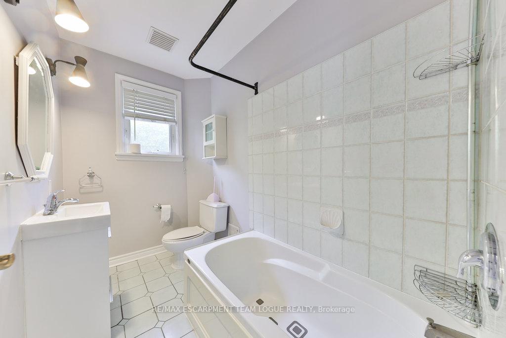 Photo 24 of Unit Main Level, 1 Carina Street, St. Catharines, Facer — HOMEH