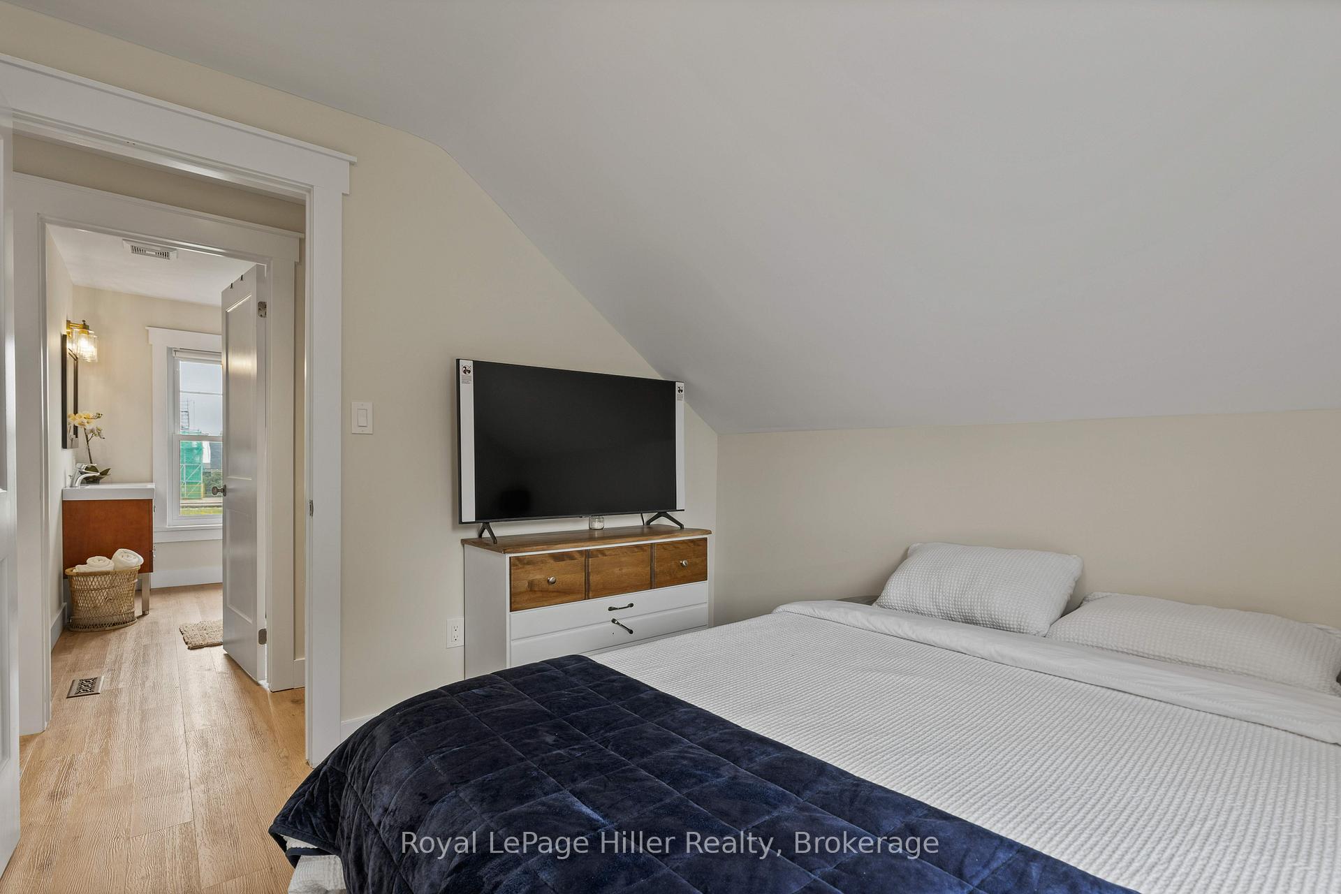 Photo 16 of 65 Guelph Street, Stratford — HOMEH
