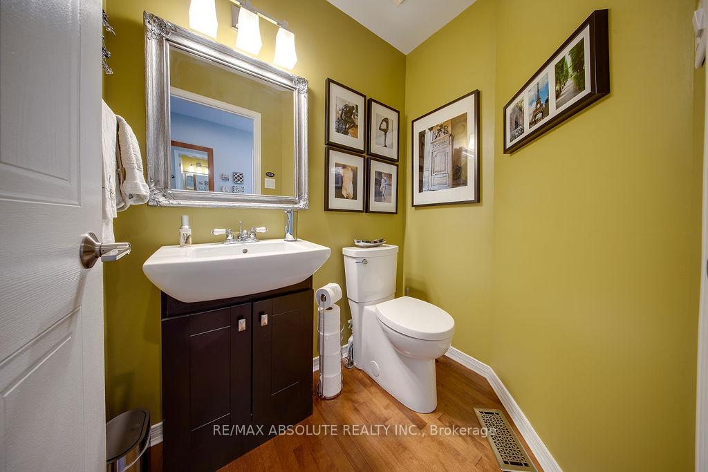 Photo 4 of 37 Randall James Drive, Ottawa, Stittsville (Central) — HOMEH