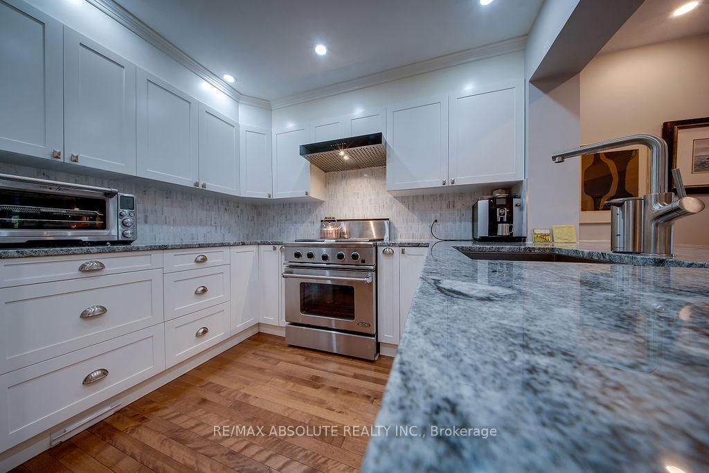 Photo 6 of 37 Randall James Drive, Ottawa, Stittsville (Central) — HOMEH