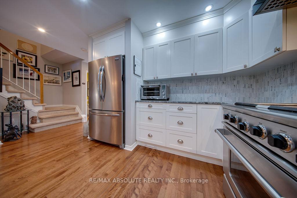 Photo 7 of 37 Randall James Drive, Ottawa, Stittsville (Central) — HOMEH