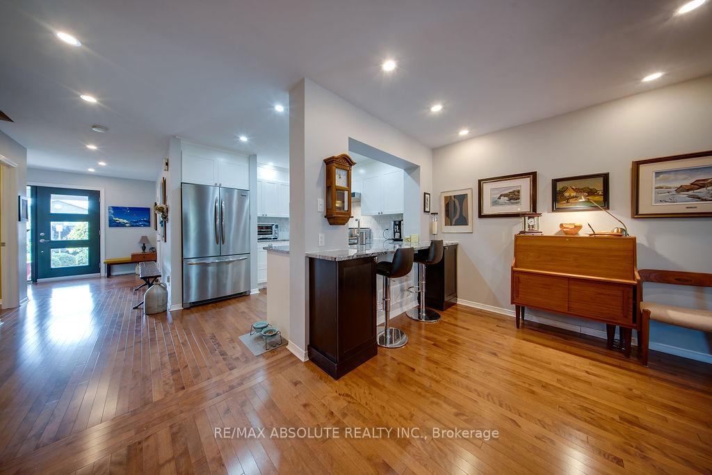 Photo 9 of 37 Randall James Drive, Ottawa, Stittsville (Central) — HOMEH