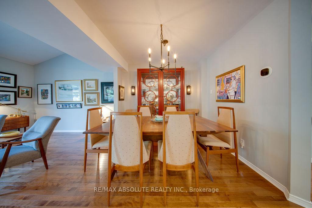 Photo 10 of 37 Randall James Drive, Ottawa, Stittsville (Central) — HOMEH