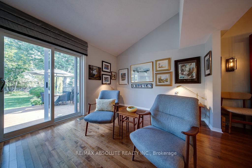 Photo 13 of 37 Randall James Drive, Ottawa, Stittsville (Central) — HOMEH