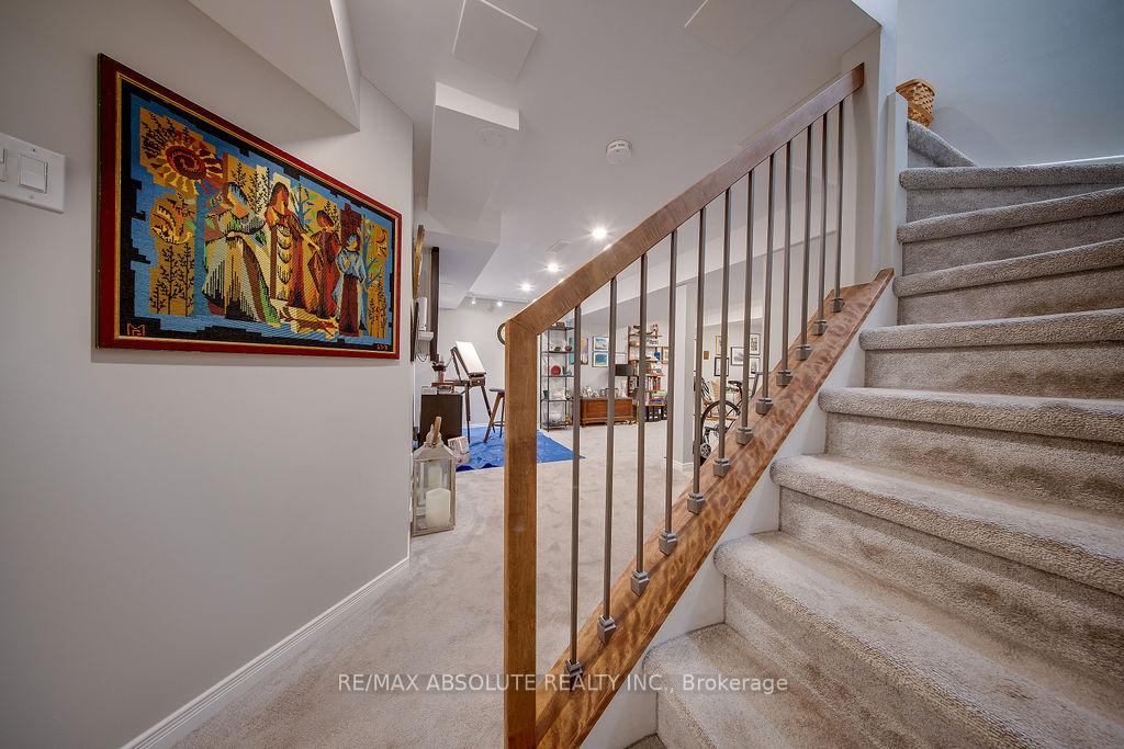Photo 21 of 37 Randall James Drive, Ottawa, Stittsville (Central) — HOMEH