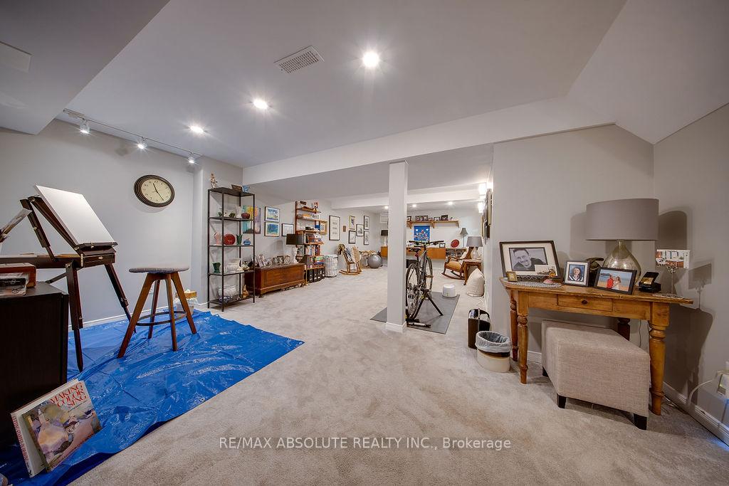 Photo 23 of 37 Randall James Drive, Ottawa, Stittsville (Central) — HOMEH