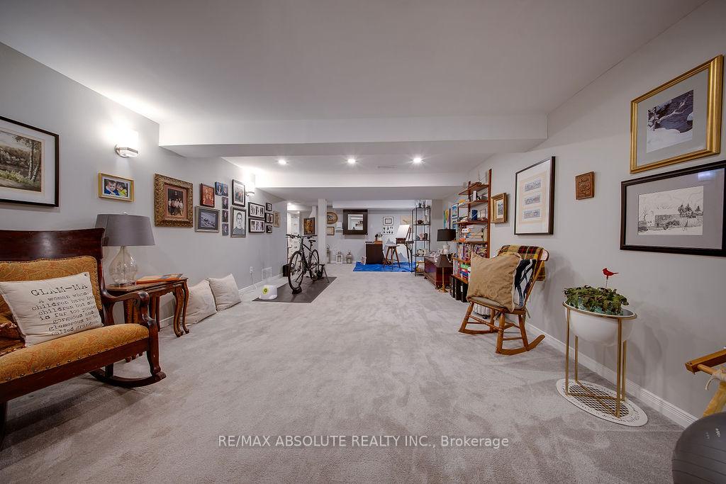 Photo 25 of 37 Randall James Drive, Ottawa, Stittsville (Central) — HOMEH