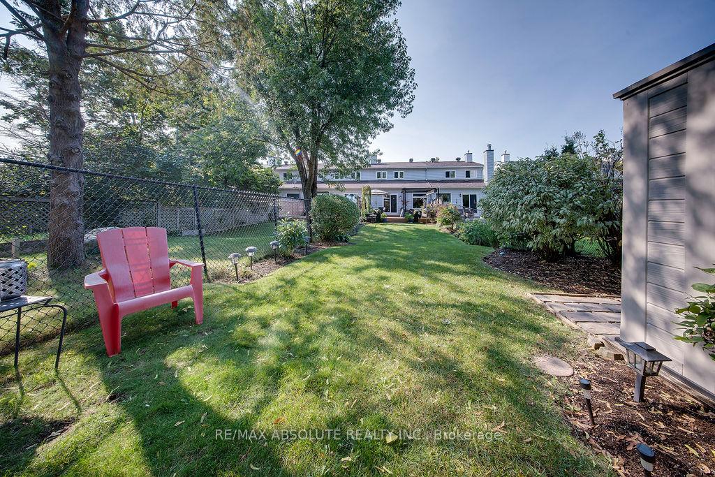 Photo 30 of 37 Randall James Drive, Ottawa, Stittsville (Central) — HOMEH