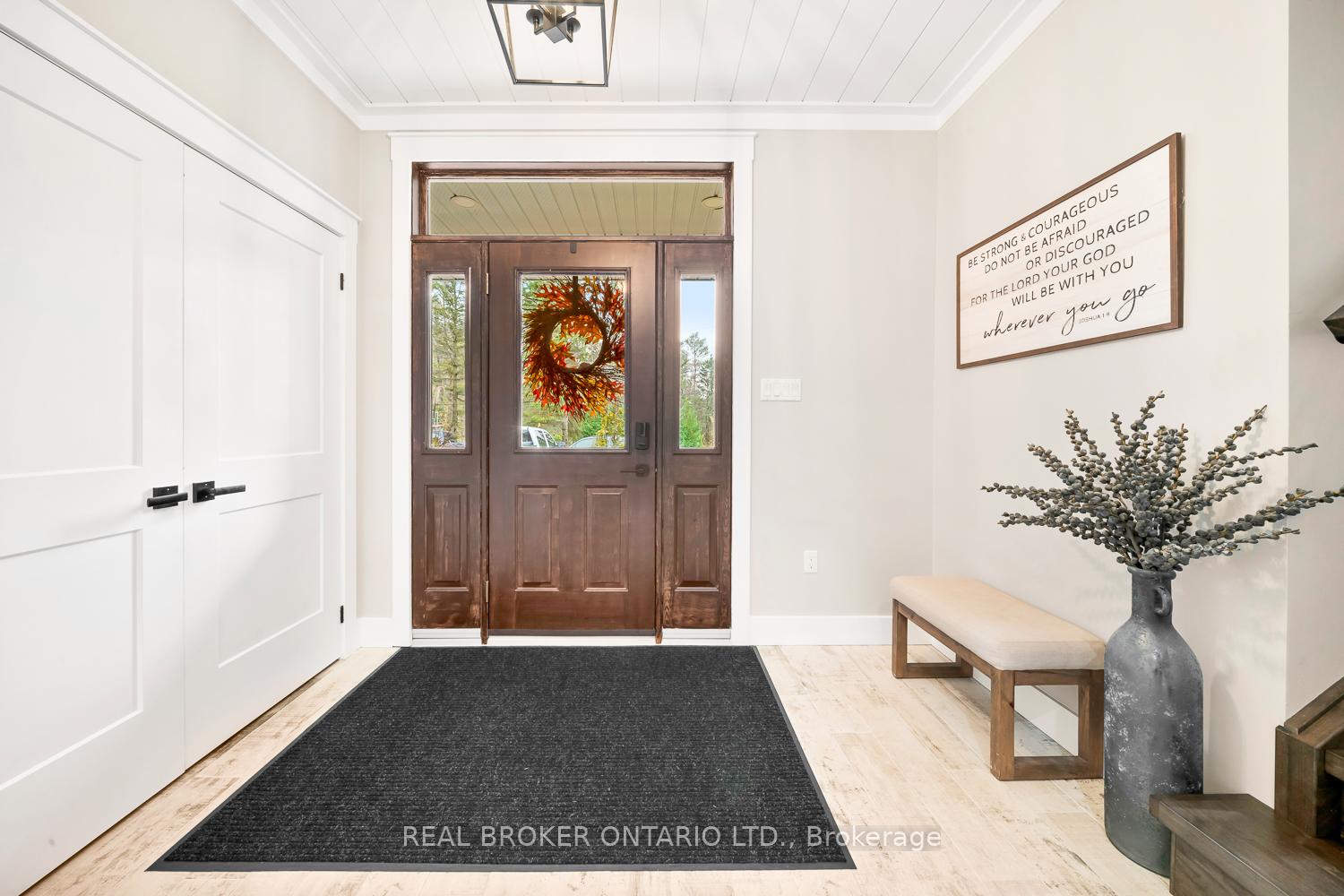Photo 4 of 8 Crystalwood Lane, Springwater, Rural Springwater — HOMEH