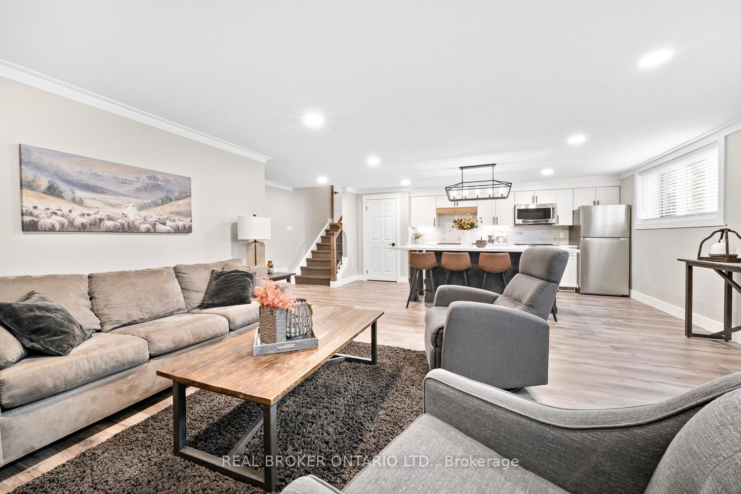 Photo 30 of 8 Crystalwood Lane, Springwater, Rural Springwater — HOMEH