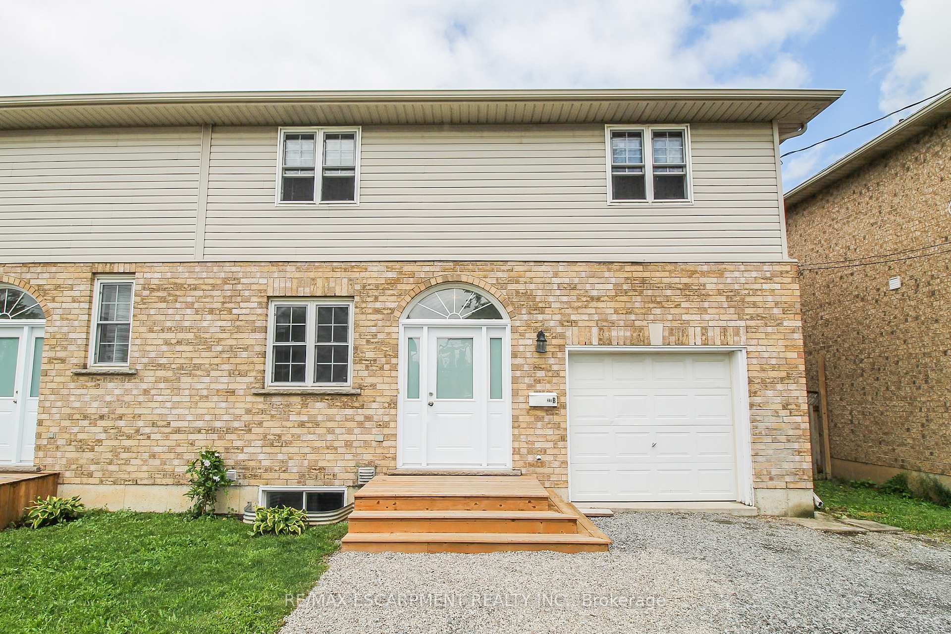 Photo 1 of 27B Walnut Street, St. Catharines, Secord Woods — HOMEH