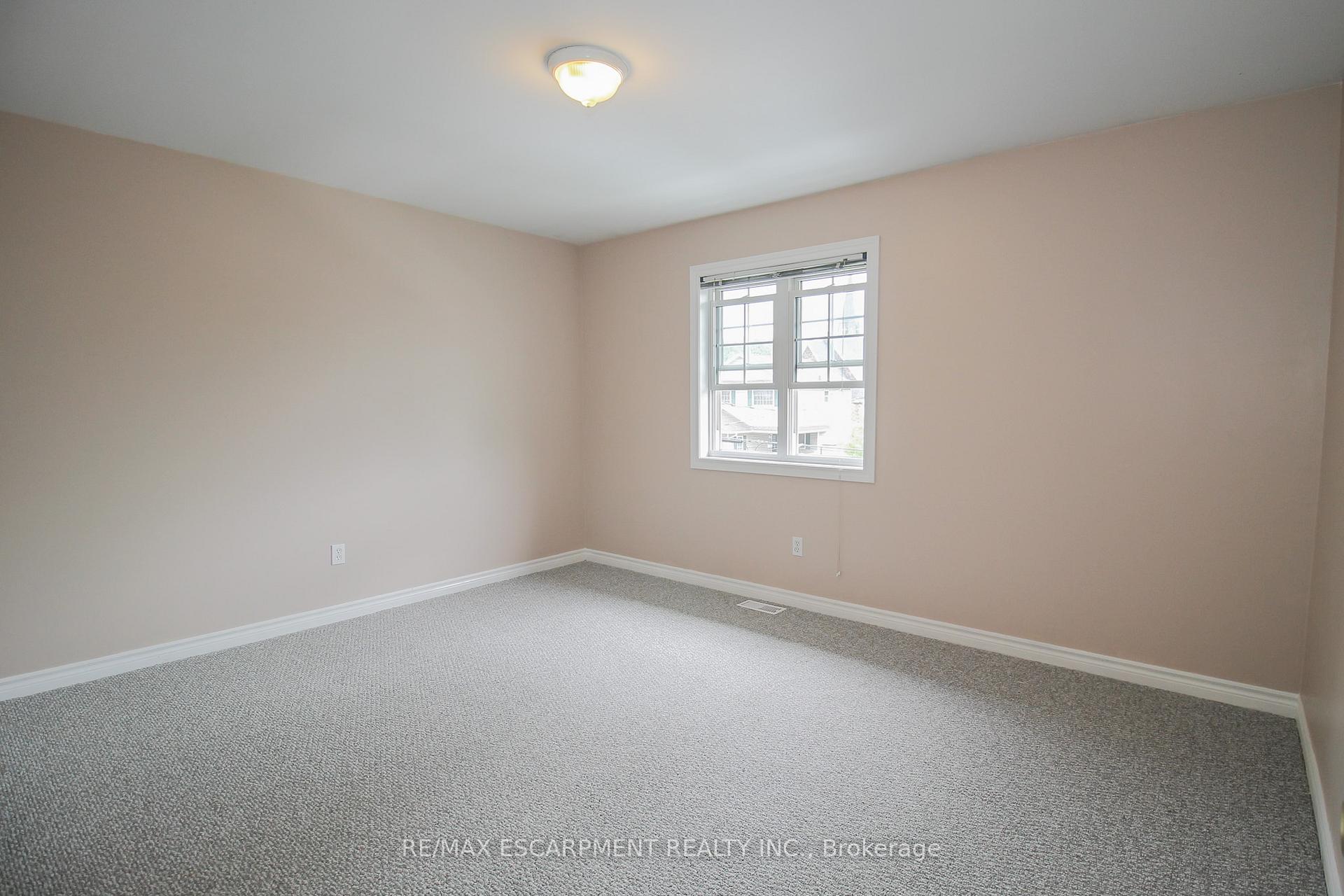 Photo 27 of 27B Walnut Street, St. Catharines, Secord Woods — HOMEH