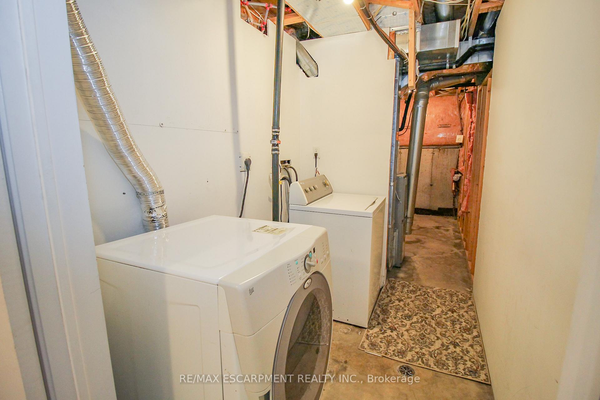 Photo 50 of 27B Walnut Street, St. Catharines, Secord Woods — HOMEH