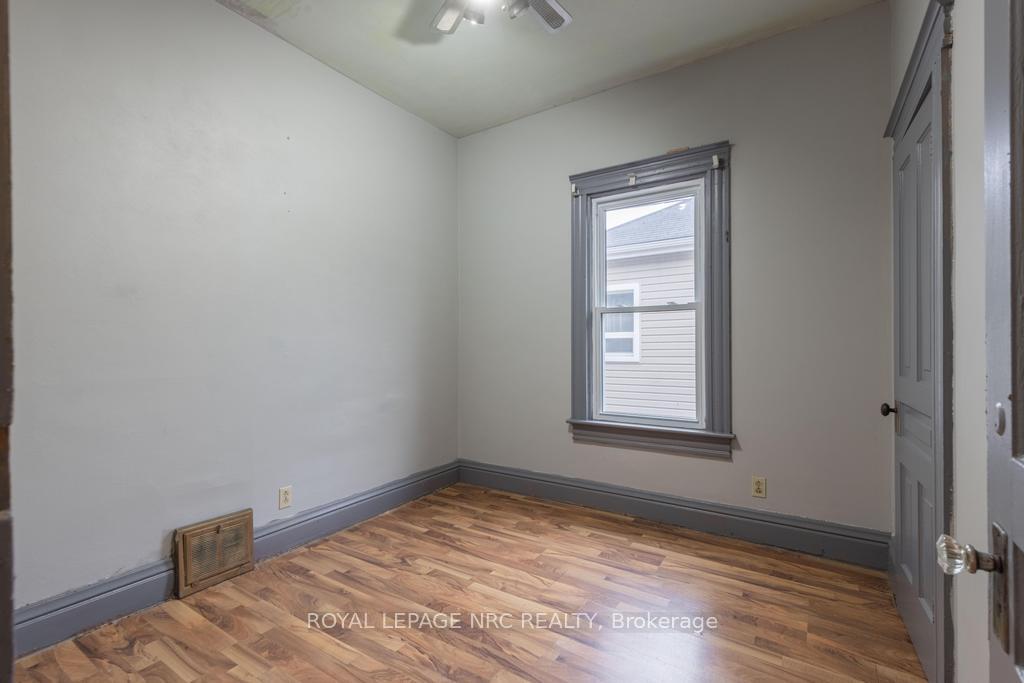Photo 9 of 5 Lisgar Street, St. Catharines, Western Hill — HOMEH