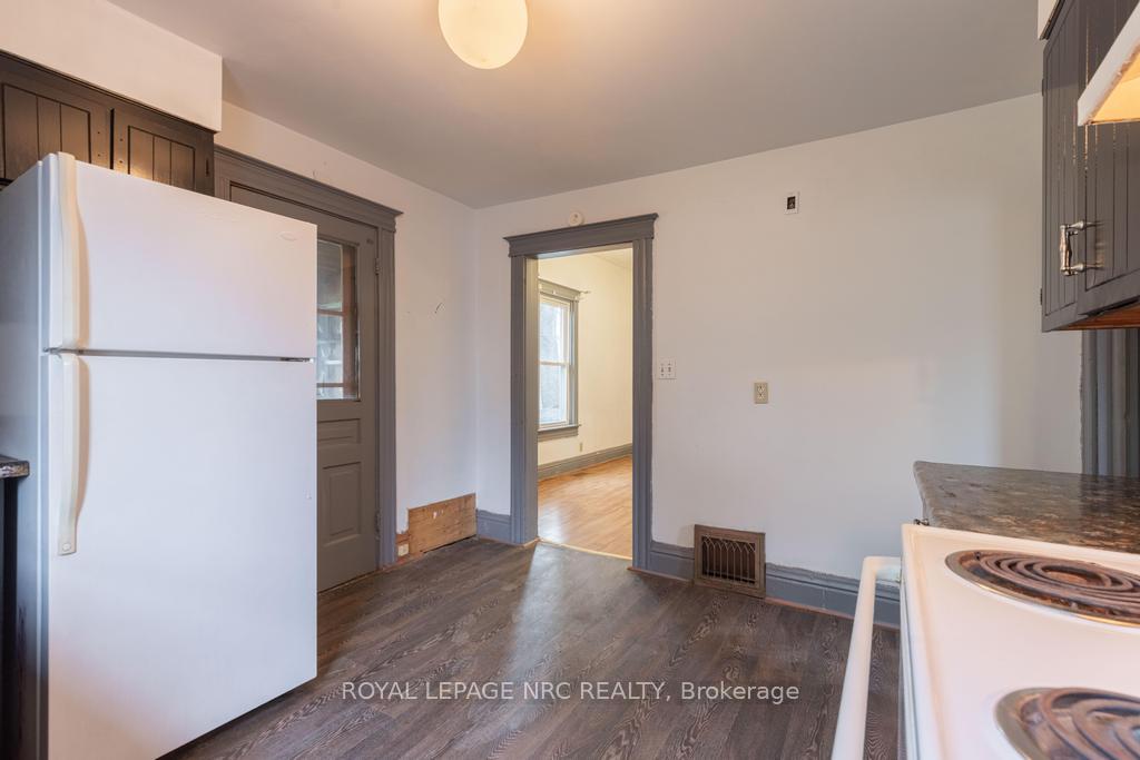 Photo 13 of 5 Lisgar Street, St. Catharines, Western Hill — HOMEH
