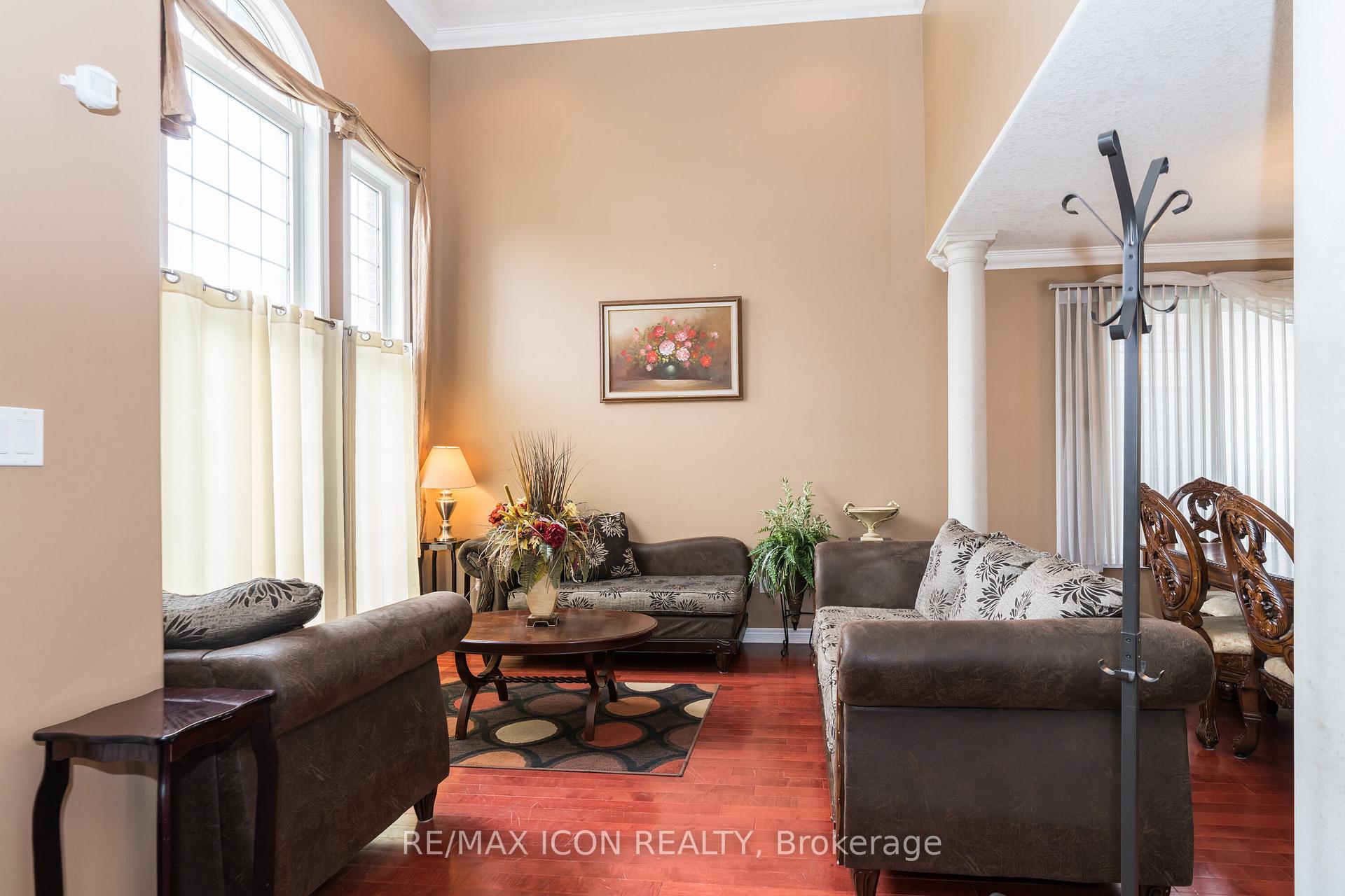 Photo 6 of 19 Redtail Court, St. Thomas — HOMEH