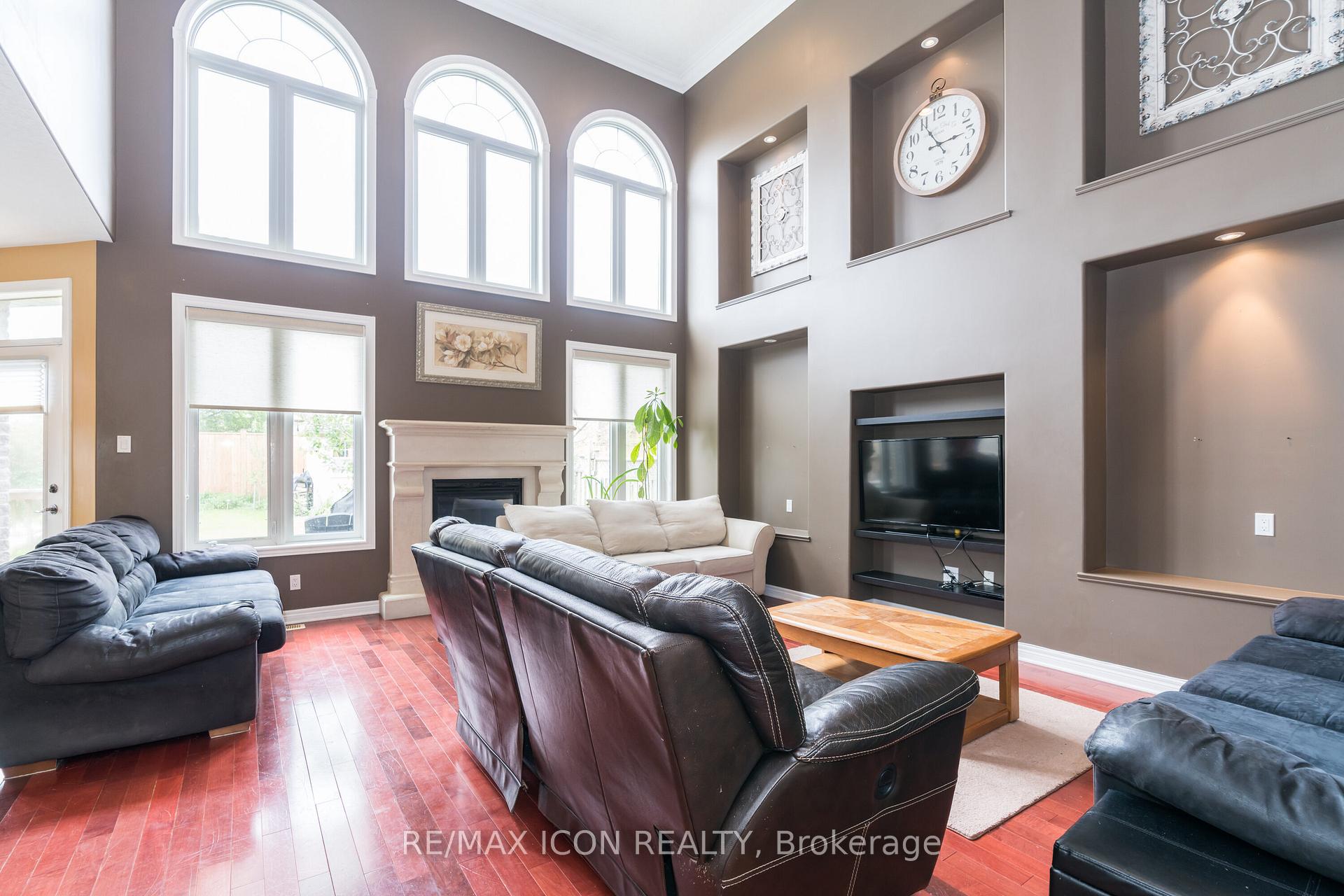 Photo 13 of 19 Redtail Court, St. Thomas — HOMEH