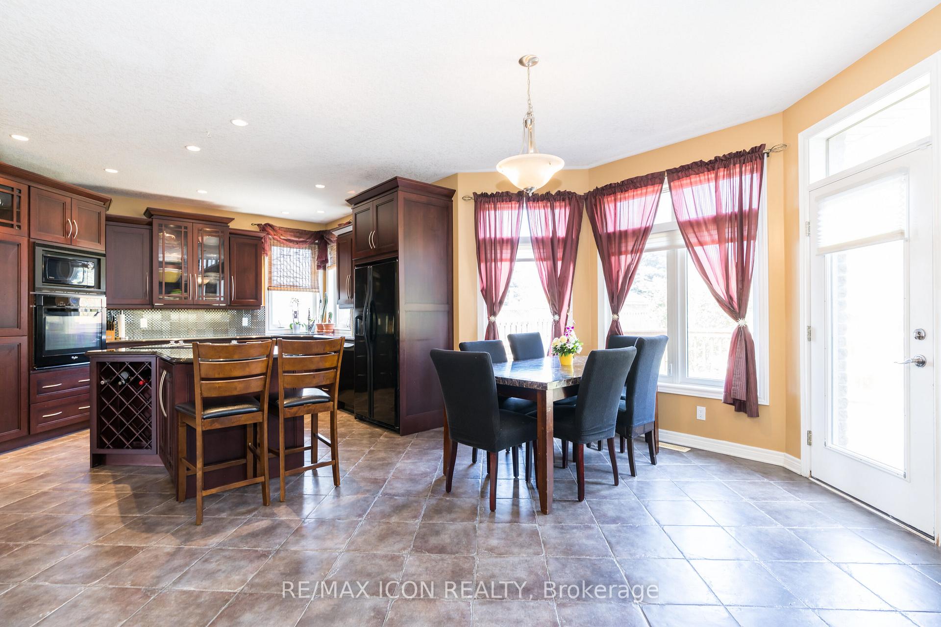 Photo 16 of 19 Redtail Court, St. Thomas — HOMEH