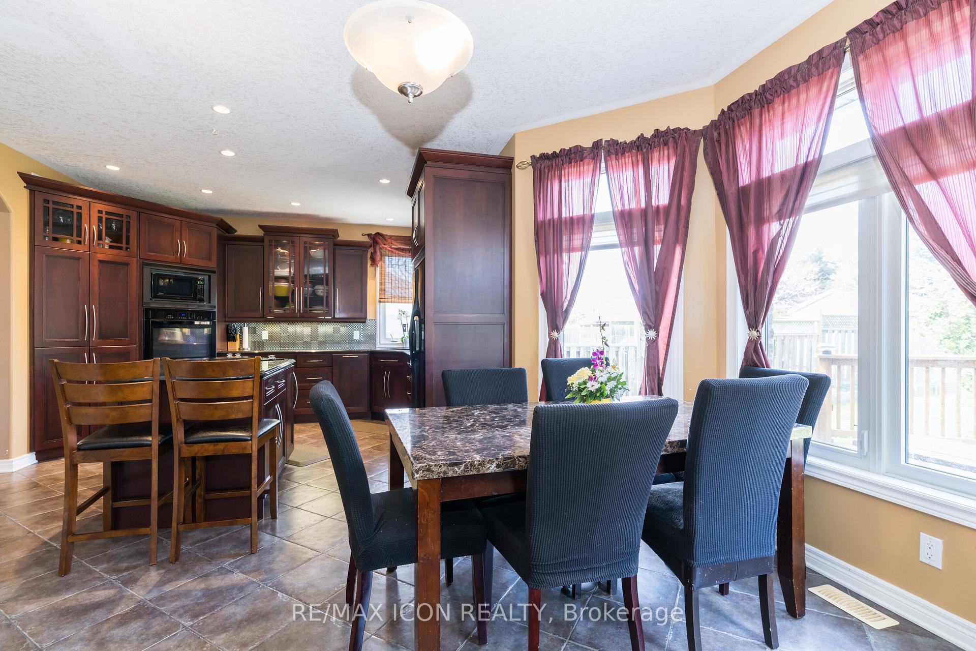 Photo 17 of 19 Redtail Court, St. Thomas — HOMEH