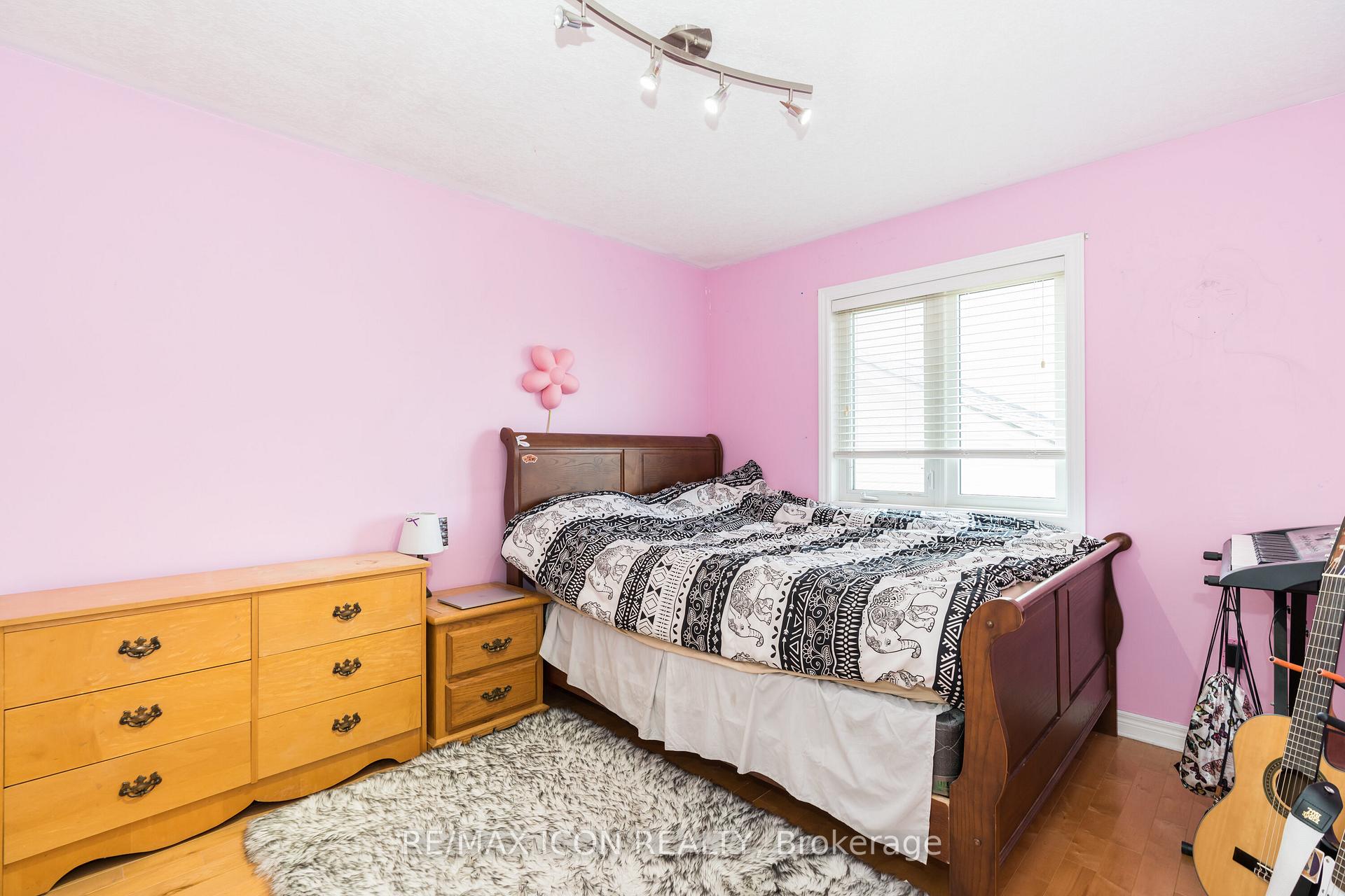 Photo 32 of 19 Redtail Court, St. Thomas — HOMEH