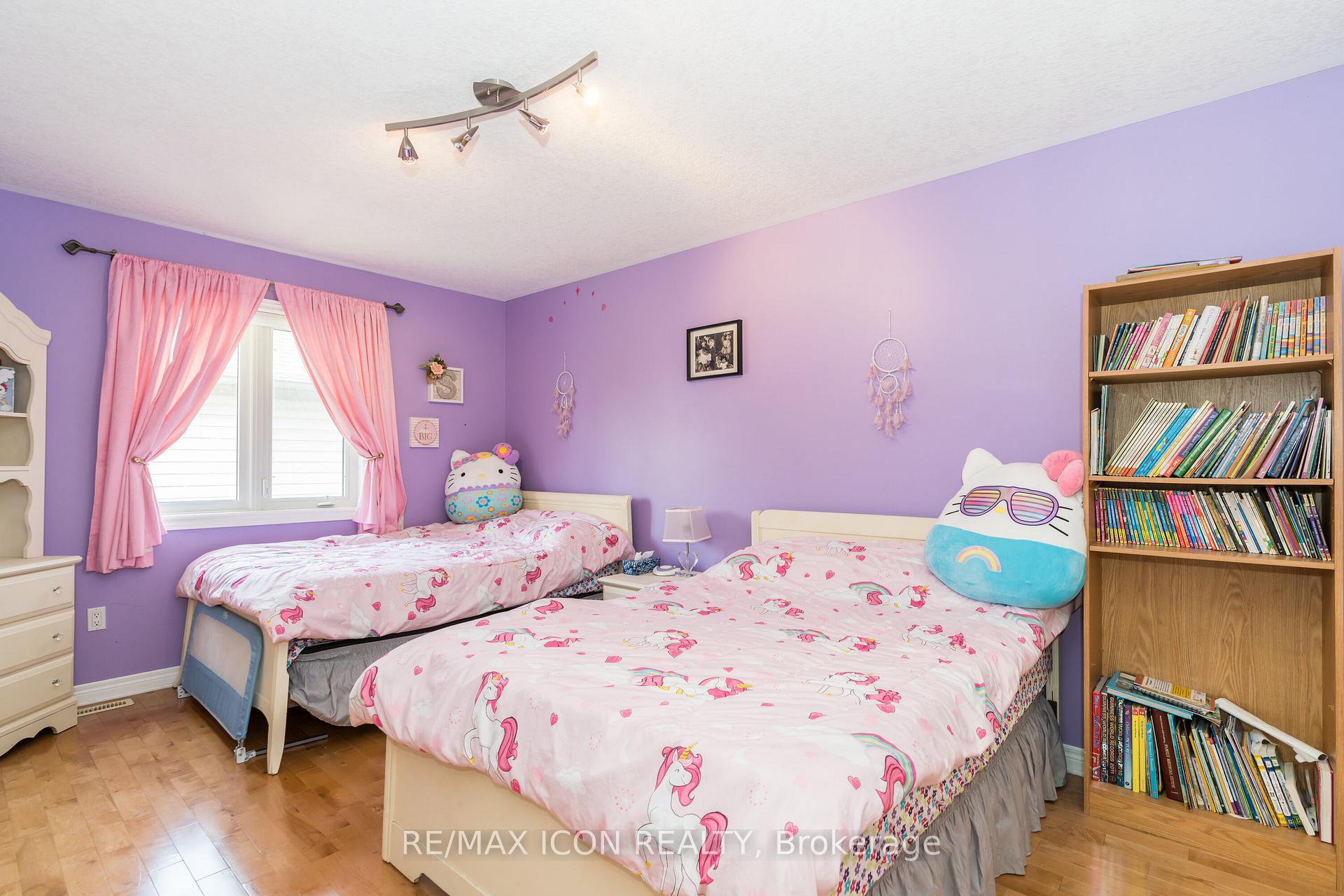 Photo 33 of 19 Redtail Court, St. Thomas — HOMEH