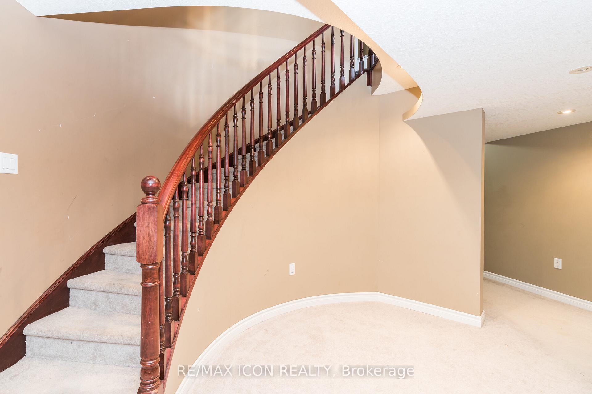 Photo 35 of 19 Redtail Court, St. Thomas — HOMEH