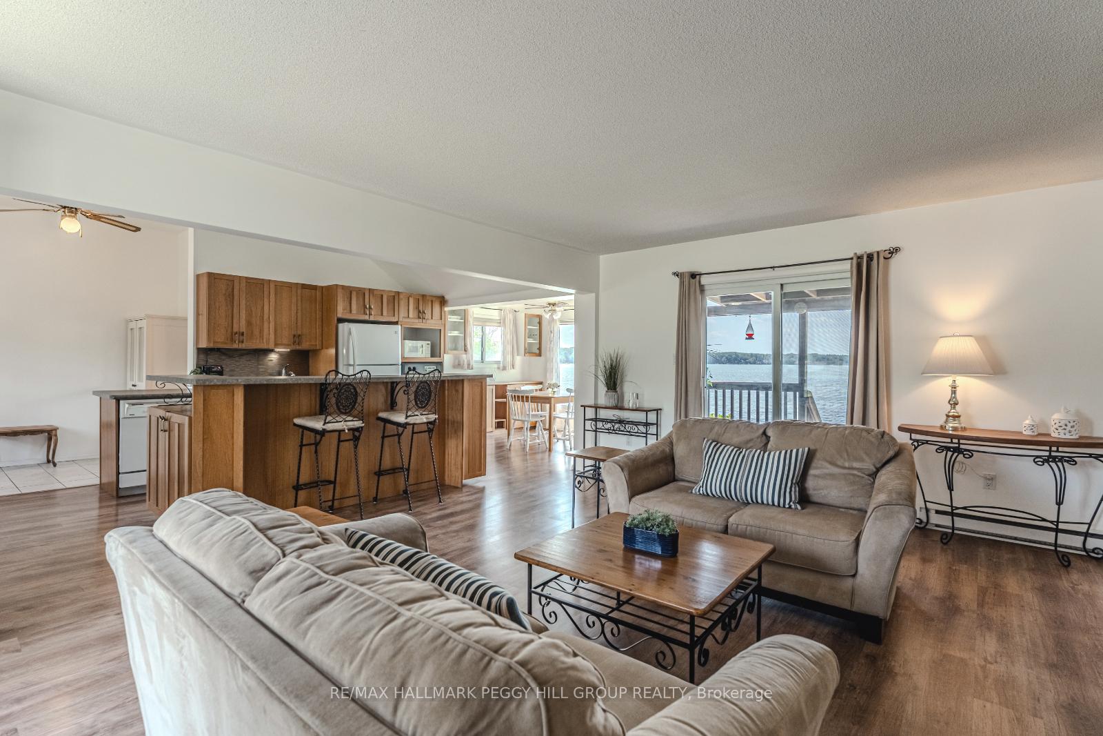 Photo 4 of 5580 Penetanguishene Road, Springwater, Rural Springwater — HOMEH