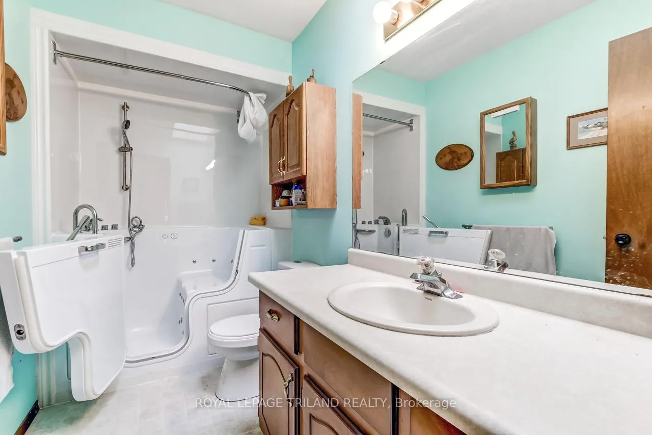 Photo 10 of 306 Highview Drive, St. Thomas — HOMEH