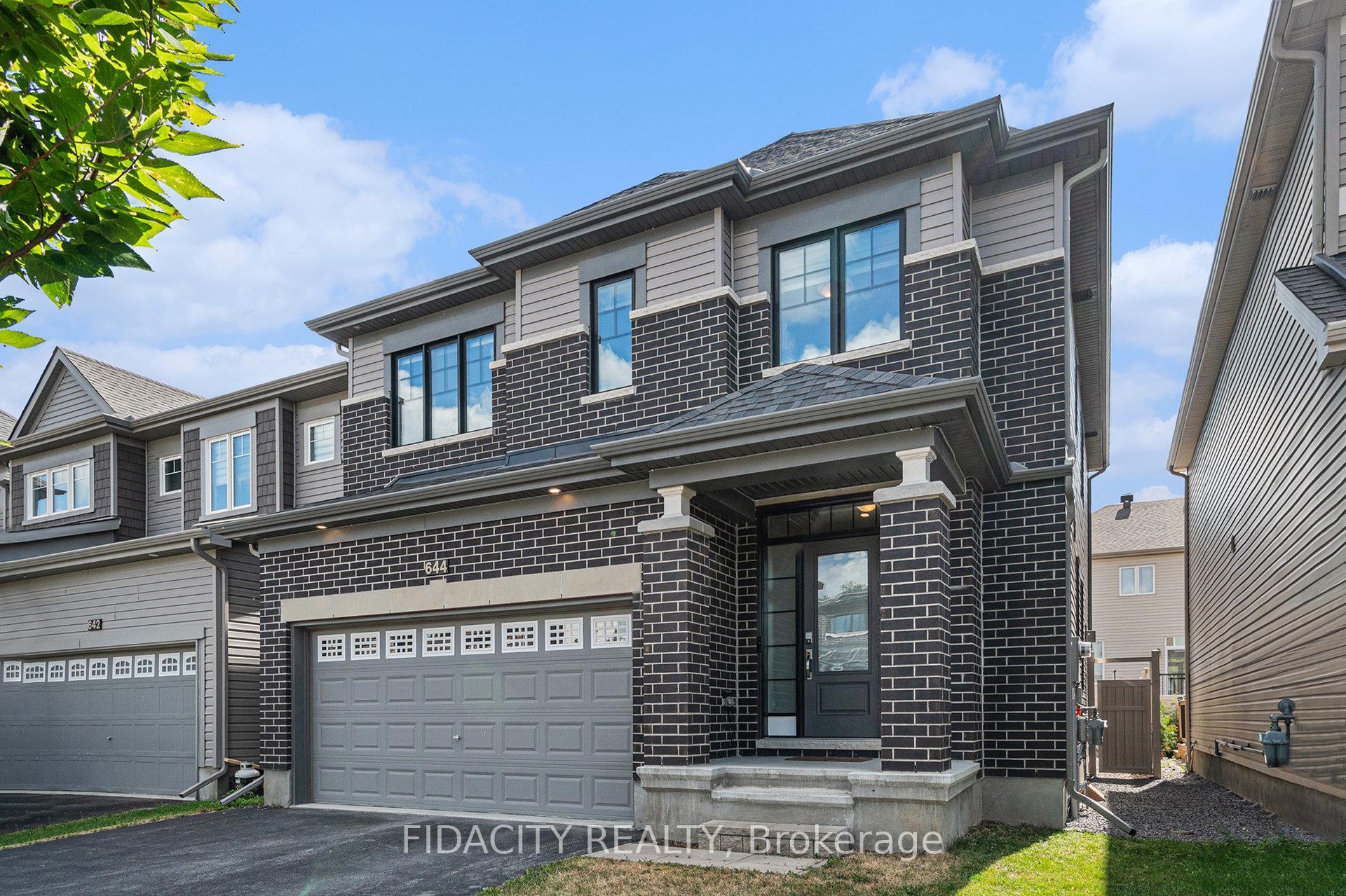 Photo 2 of 644 Eagle Crest Heights, Ottawa, Stittsville (North) — HOMEH