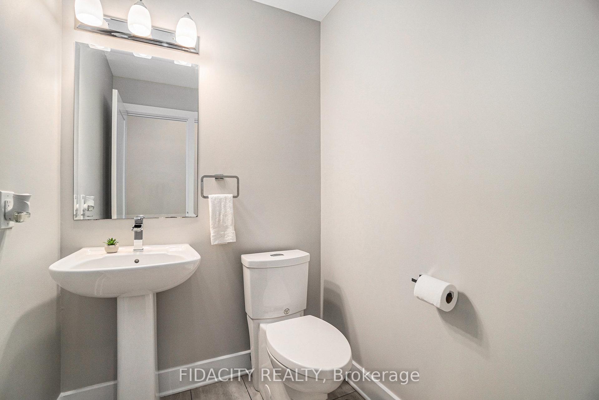 Photo 12 of 644 Eagle Crest Heights, Ottawa, Stittsville (North) — HOMEH
