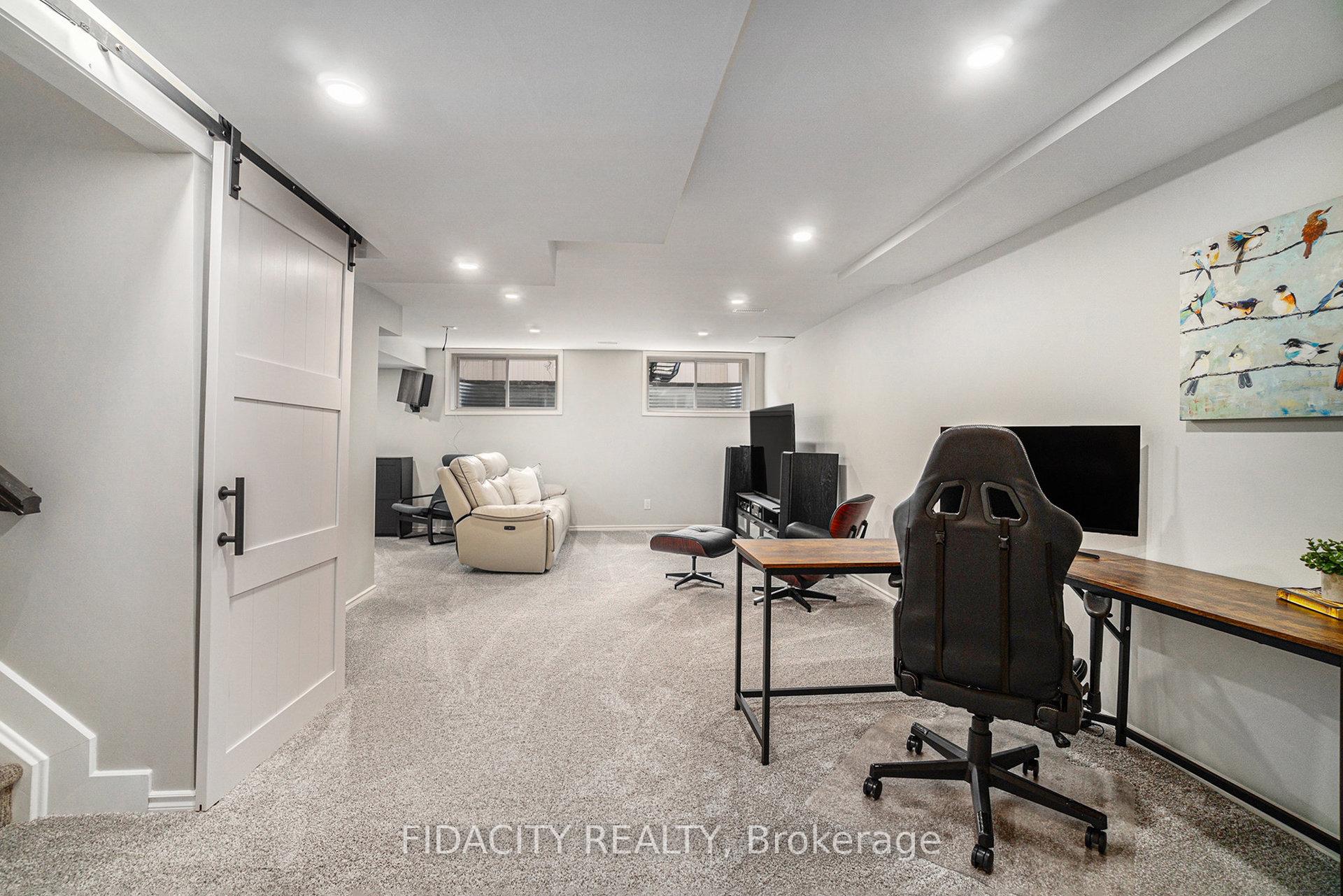 Photo 23 of 644 Eagle Crest Heights, Ottawa, Stittsville (North) — HOMEH