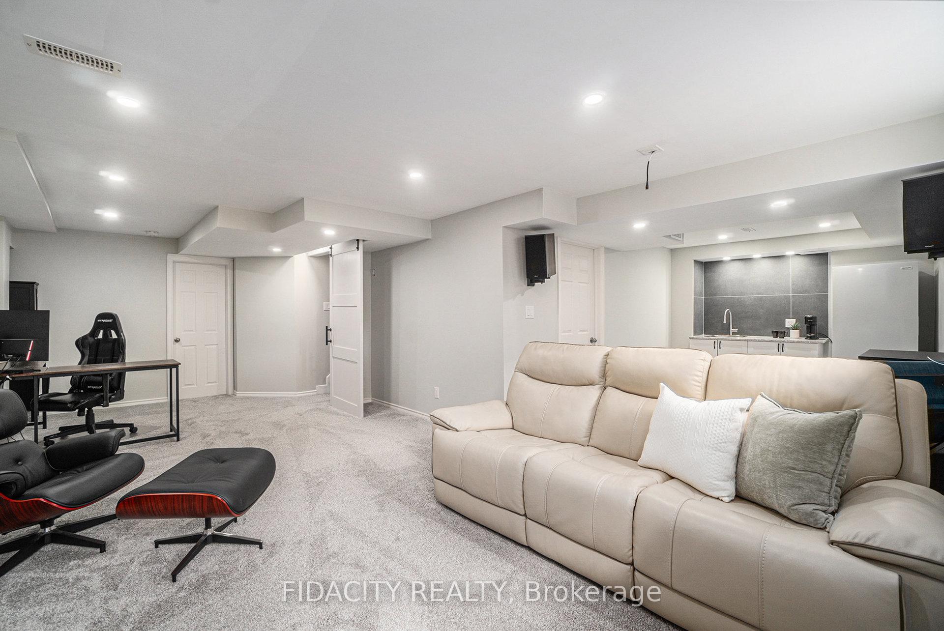 Photo 24 of 644 Eagle Crest Heights, Ottawa, Stittsville (North) — HOMEH