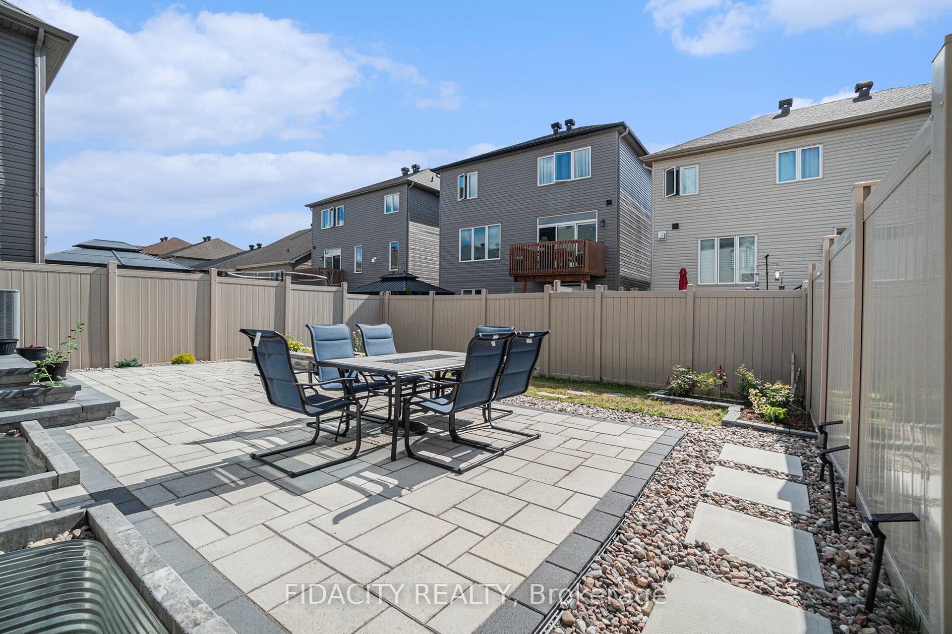 Photo 27 of 644 Eagle Crest Heights, Ottawa, Stittsville (North) — HOMEH