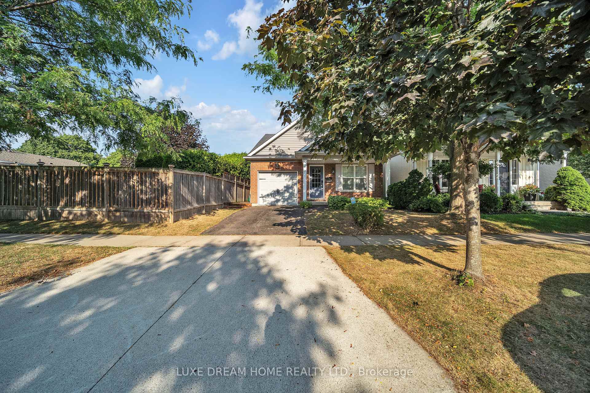 Photo 37 of 2 Chicory Crescent, St. Catharines, Haig — HOMEH