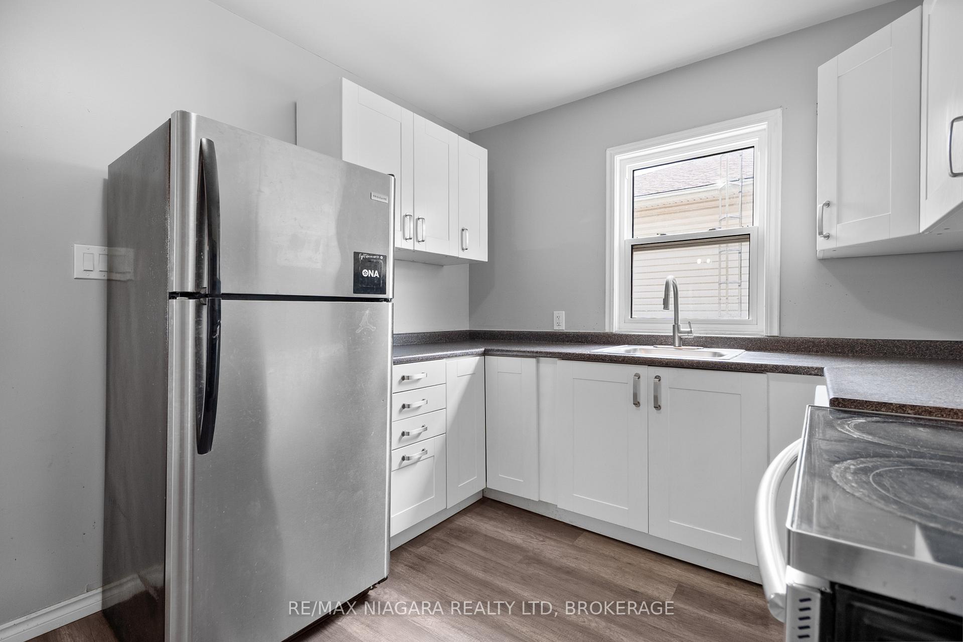 Photo 11 of Unit Main, 16 Ormonde Avenue, St. Catharines, Facer — HOMEH